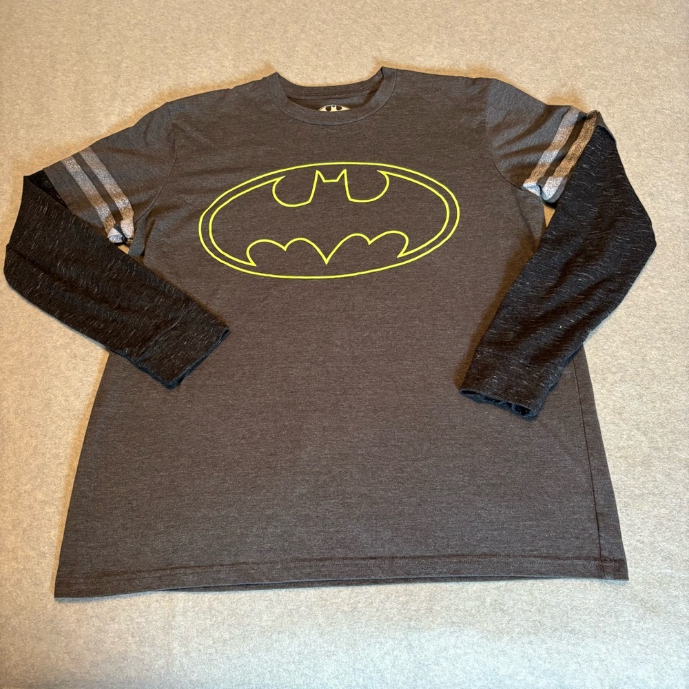 Batman DC Comics Logo Grey Athletic-Style Long Sleeve Boys/Youth Shirt Large